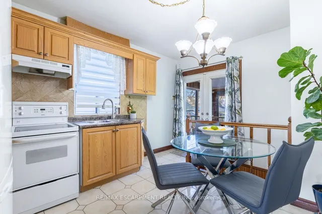 Additional image 7 of 97 Strathearne Ave