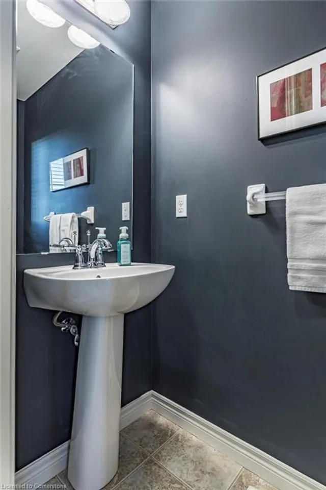 Additional image 11 of 4 Marina Point Cres