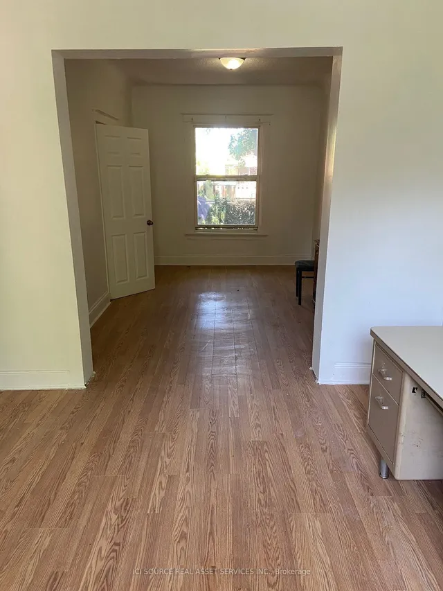 Additional image 5 of 673 Wilson St