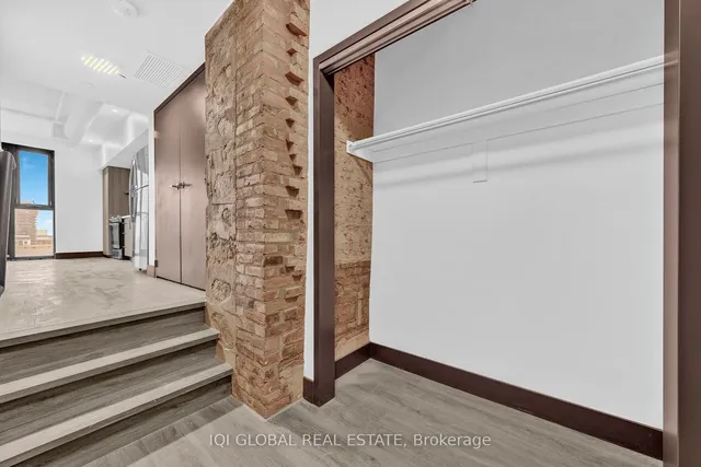 Additional image 18 of 121 King St Unit 404