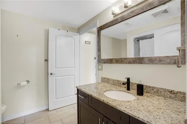 Additional image 17 of 886 Golf Links Rd Unit 104