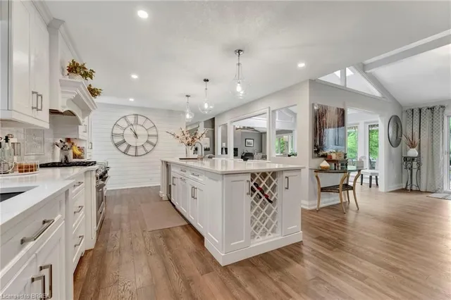 Additional image 9 of 3976 Powerline Rd