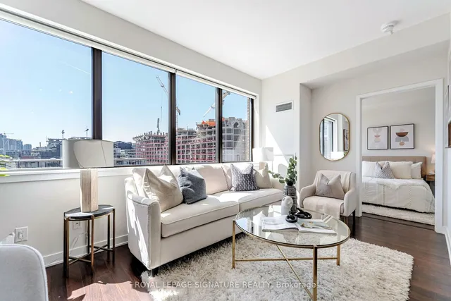 Additional image 15 of 400 Wellington St Unit 908