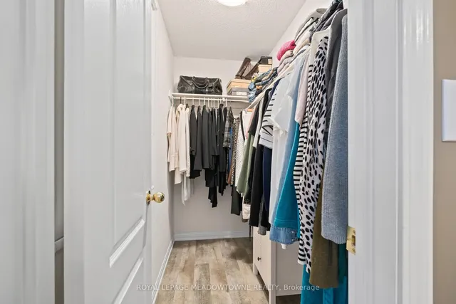 Additional image 22 of 648 Kerr Tr