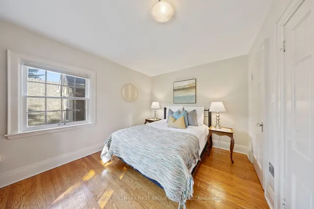 Additional image 31 of 257 Roseland Cres