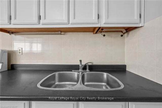 Additional image 23 of 2050 UPPER MIDDLE Rd Unit 165