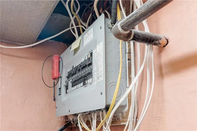 Additional image 38 of 17 Dundas St