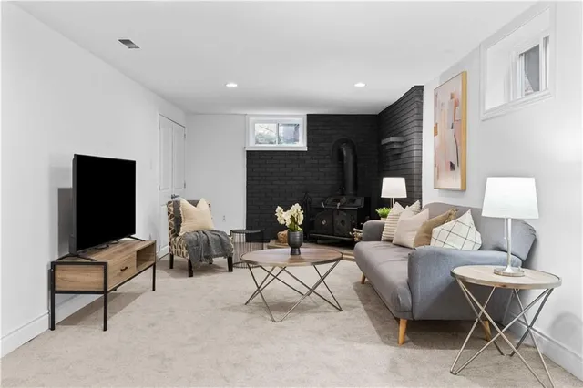 Additional image 14 of 1458 FISHER Ave