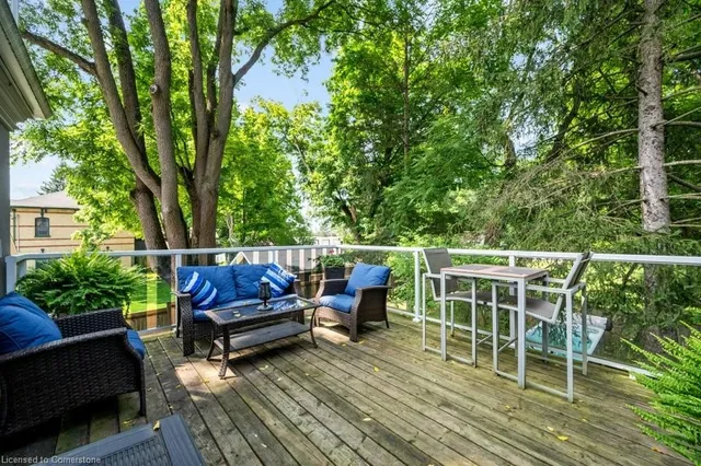 Additional image 32 of 89 Lynden Rd