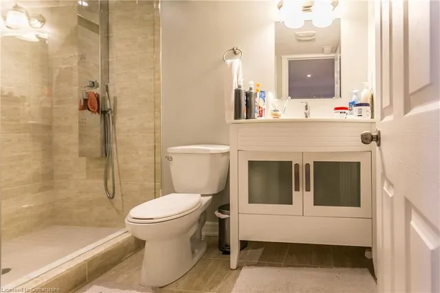 Additional image 30 of 8 Playfair Crt