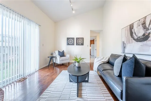 Additional image 20 of 54 Goldcrest Dr