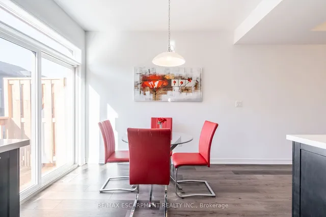 Additional image 19 of 61 Soho St Unit 68