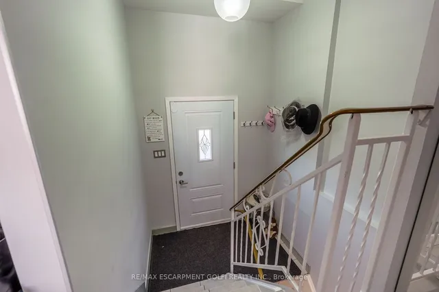 Additional image 10 of 202 LAVINA Cres Unit 10