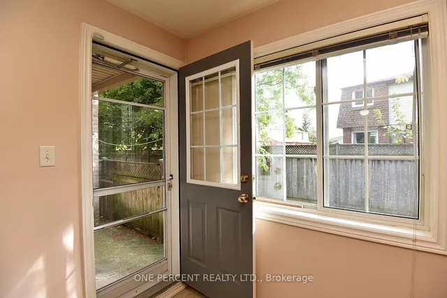 Additional image 10 of 897 Stone Church Rd Unit 4