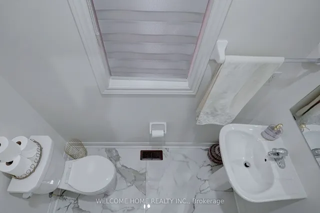 Additional image 18 of 556 Bessborough Dr