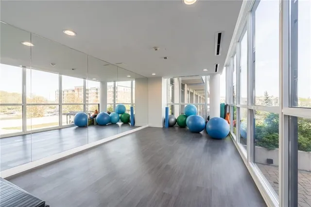 Additional image 31 of 1940 IRONSTONE Dr Unit 404