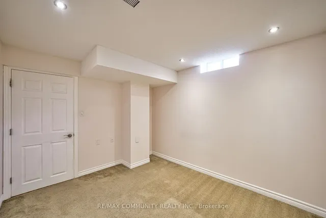 Additional image 35 of 3 Resolute Dr