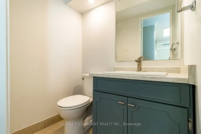 Additional image 10 of 222 Jackson St Unit 305