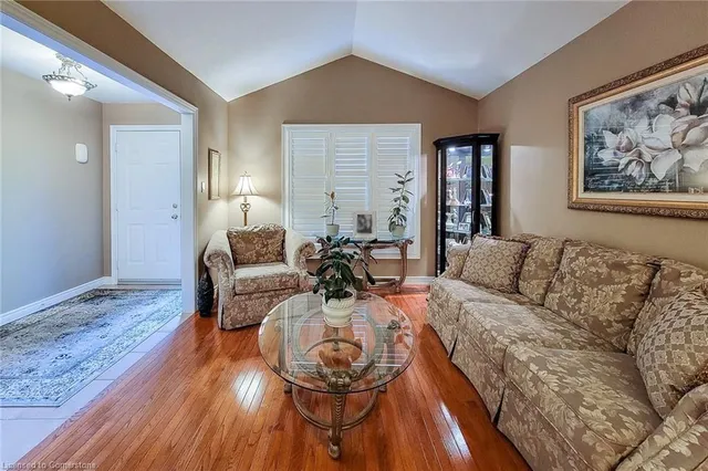 Additional image 6 of 2 Hampshire Pl