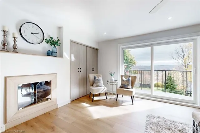 Additional image 24 of 34 Maple Ave