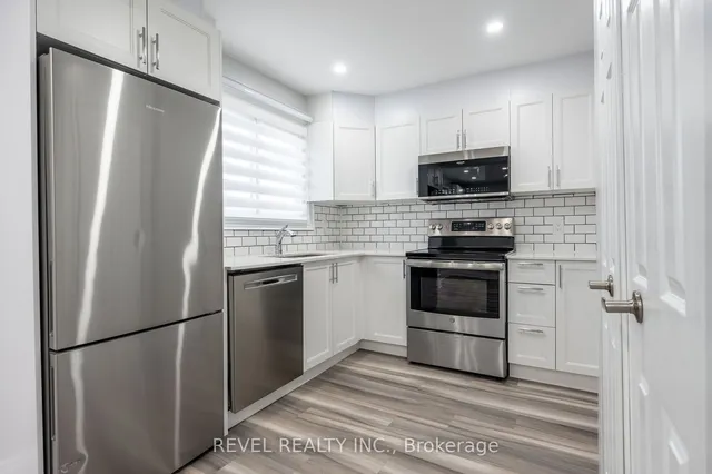 Additional image 29 of 34 Sherman Ave