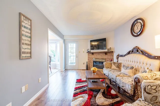 Additional image 18 of 85 Royalvista Dr