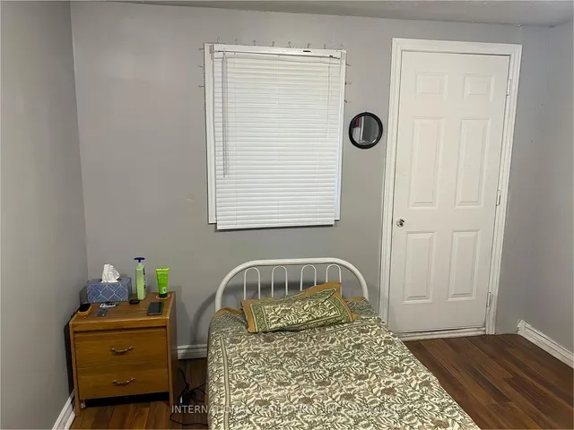 Additional image 12 of 76 West 4th St