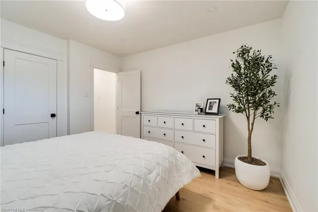 Additional image 27 of 685 Iroquois Ave