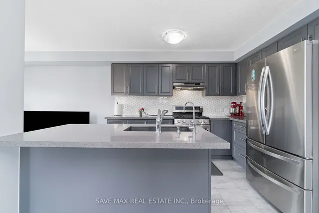 Additional image 18 of 126 Laguna Village Cres