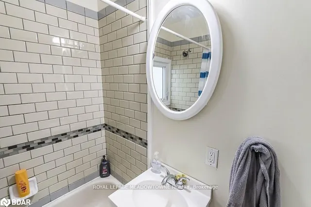 Additional image 24 of 77 Province St