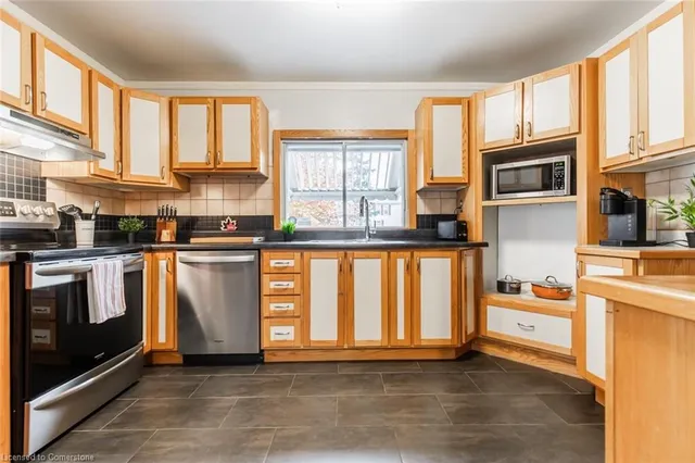 Additional image 11 of 60 Lake Avenue Dr