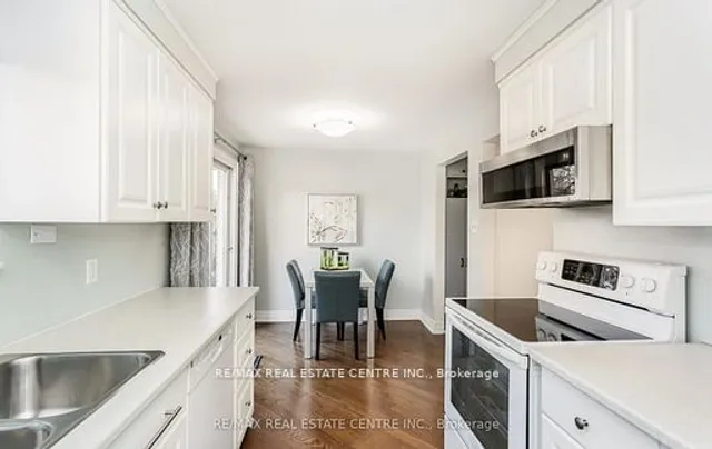 Additional image 6 of 868 Cabot Tr