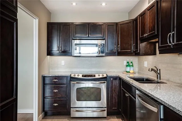 Additional image 10 of 250 SCARLETT Rd Unit PH 2012