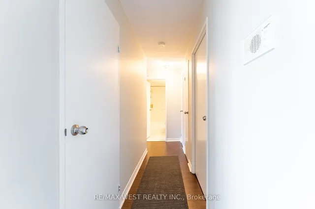 Additional image 23 of 475 The West Mall Unit 1404