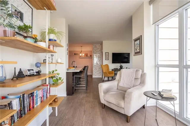 Additional image 15 of 1940 IRONSTONE Dr Unit 404