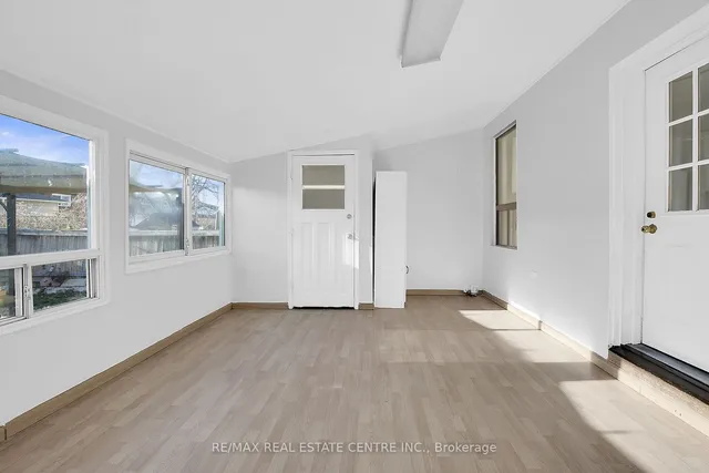 Additional image 17 of 20 Keith St