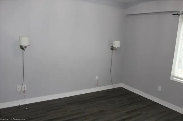 Additional image 9 of 16 Markle Cres Unit 102