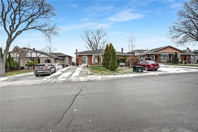 Additional image 2 of 82 Guildwood Dr
