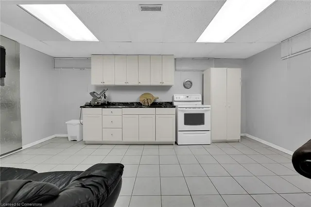 Additional image 40 of 10 Vega Cres