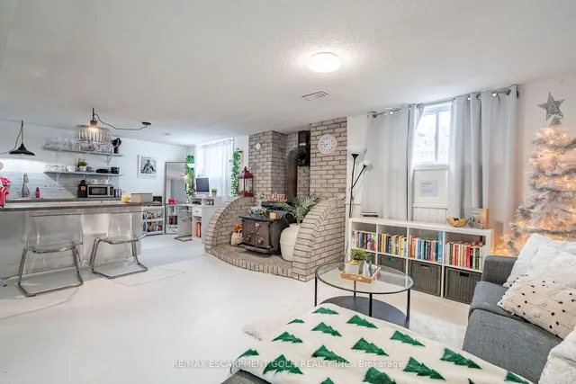 Additional image 15 of 51 LEGGETT Cres