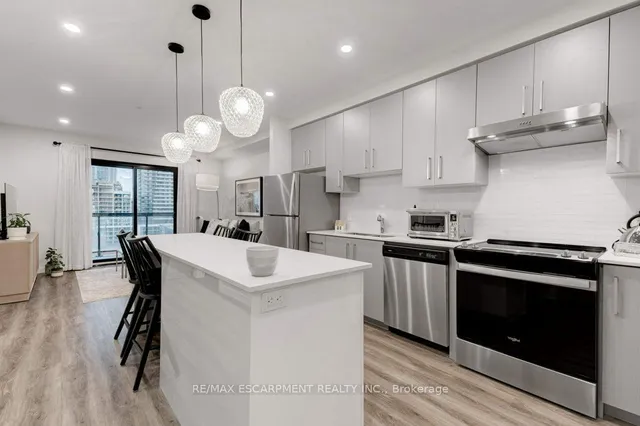 Additional image 9 of 15 Queen St Unit 812