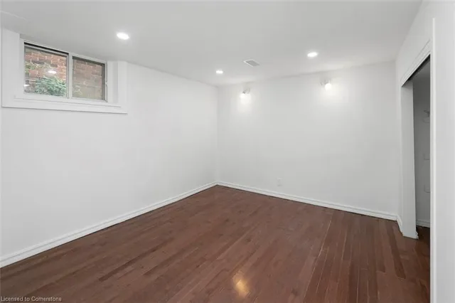 Additional image 32 of 642 West 5th St