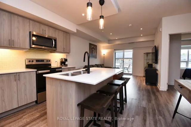 Additional image 14 of 16 Markle Cres Unit 315