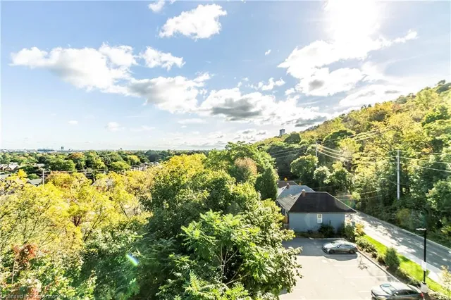 Additional image 21 of 479 Charlton Ave Unit 404