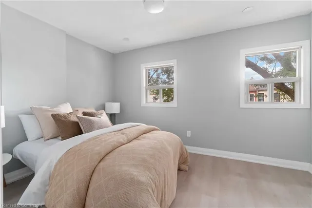 Additional image 18 of 43 Fullerton Ave