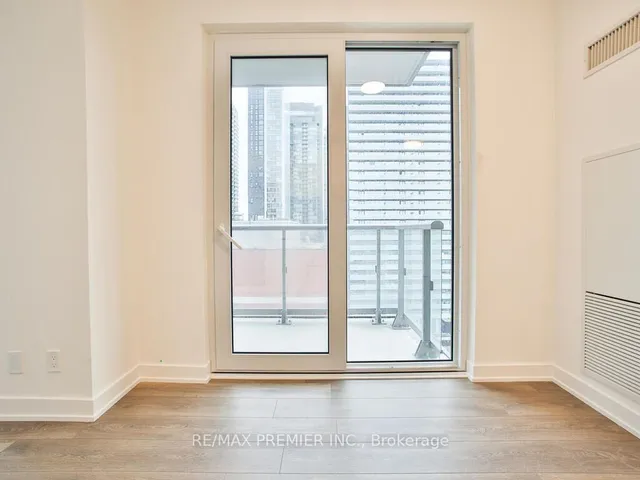 Additional image 14 of 108 Peter St Unit 1715