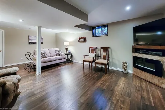 Additional image 30 of 2 Hampshire Pl