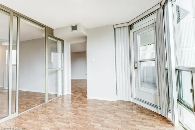 Additional image 24 of 5070 Pinedale Ave Unit 402