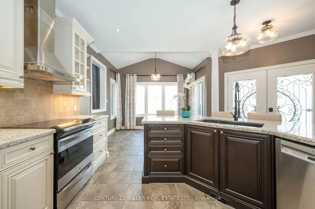 Additional image 12 of 100 Chesswood Tr