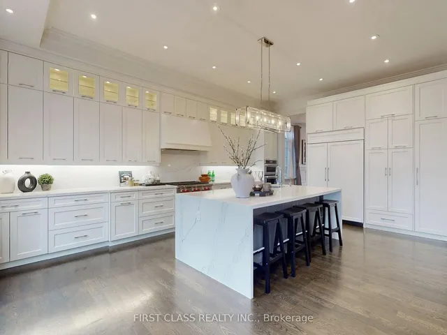 Additional image 18 of 504 Broadway Ave